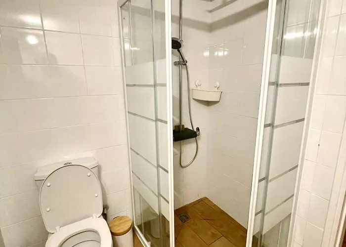 Klokkari - Cozy Center By Platform 357 *