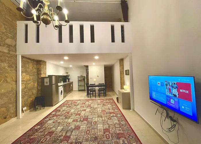 Δωμάτια σε οικογενειακή κατοικία Klokkari - Cozy Center By Platform 357 *