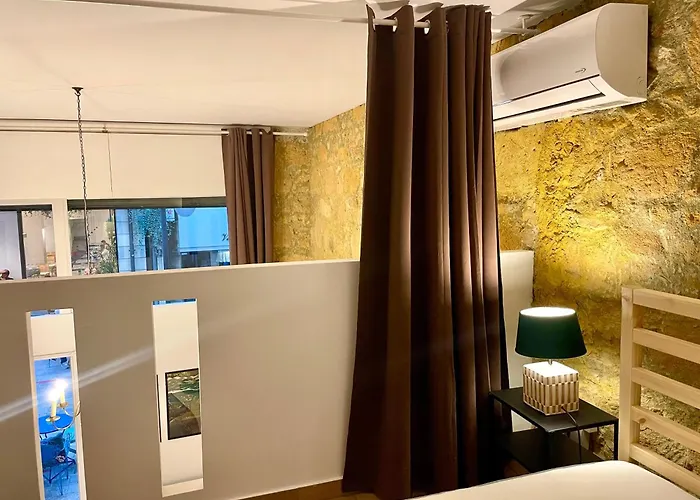 Klokkari - Cozy Center By Platform 357 *